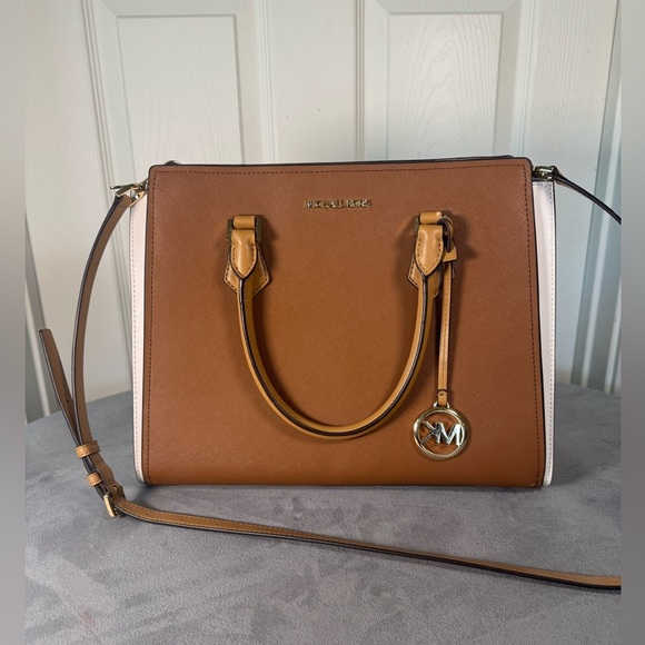 Micheal Kors Hope Large Color-Block Saffiano Leather Satchel Purse - Picture 1 of 15